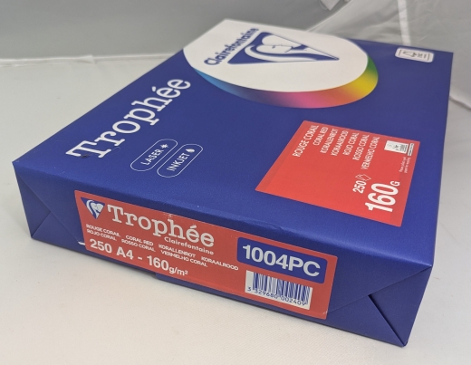 Korallenrot, Papier, A4, 160 g/qm, 250 Blatt, holzfrei, Trophée, fuer Copy+InkJet+Laser+Offset, Basteln, Drucken, Kopieren, Kreativ, FSC-Zertifikat, 1004PC, 3329680002409